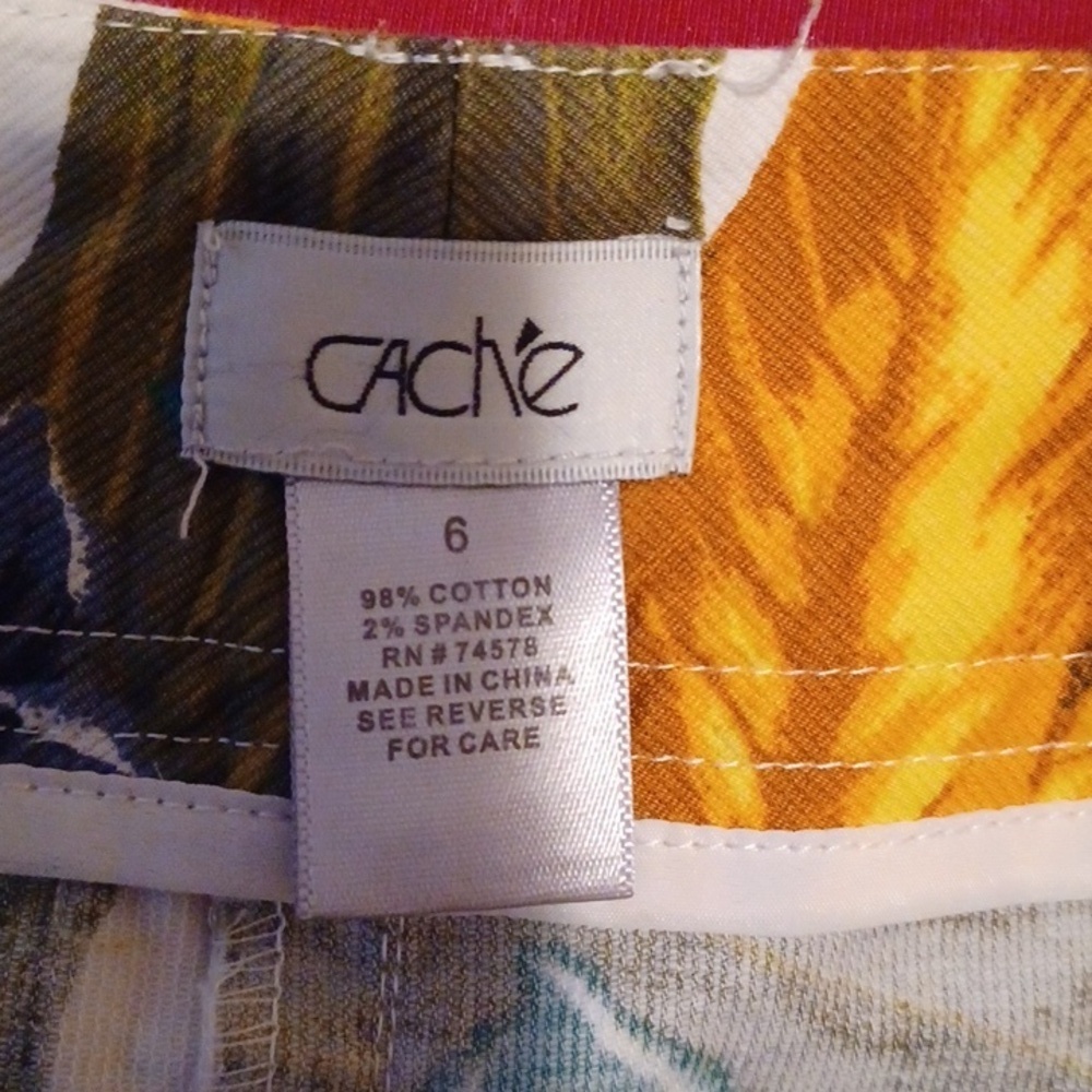 -- Cache Multicolor Leaf Print Pants - Picture 9 of 10